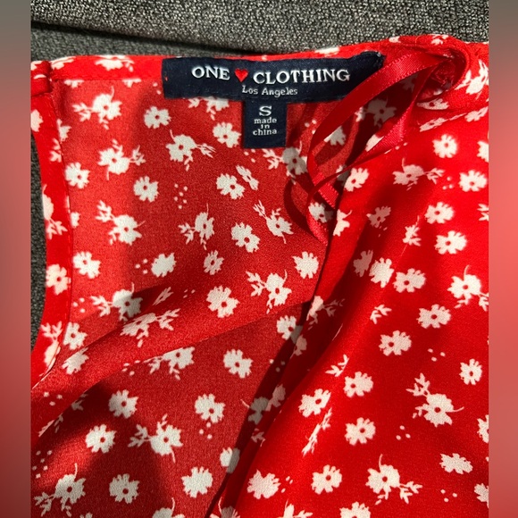 Red with white floral romper. - Picture 4 of 4